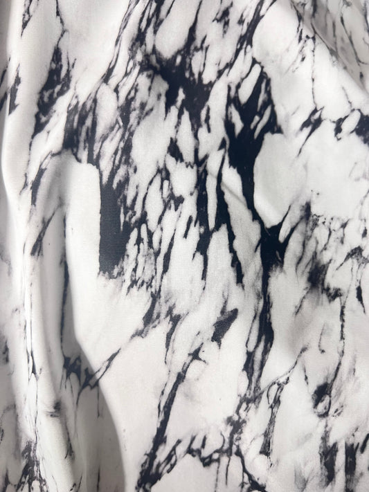 Black/White Marbol